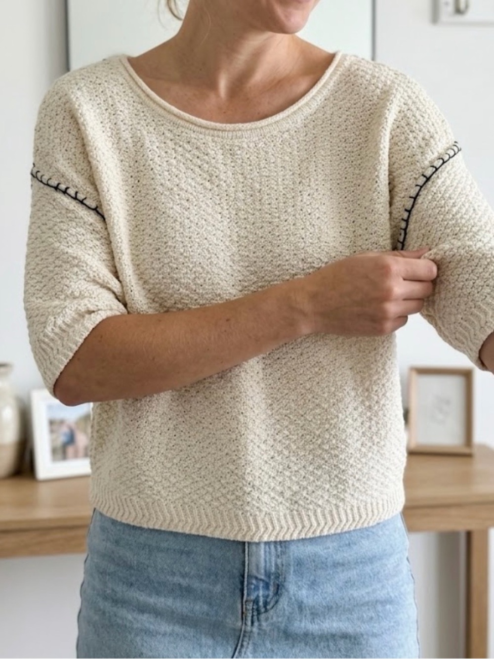 Preloved Short Sleeve Contrast Blanket-Stitch Knit Sweater Top Medium